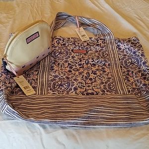 NWT Vineyard Vines Beach bag & makeup bag
